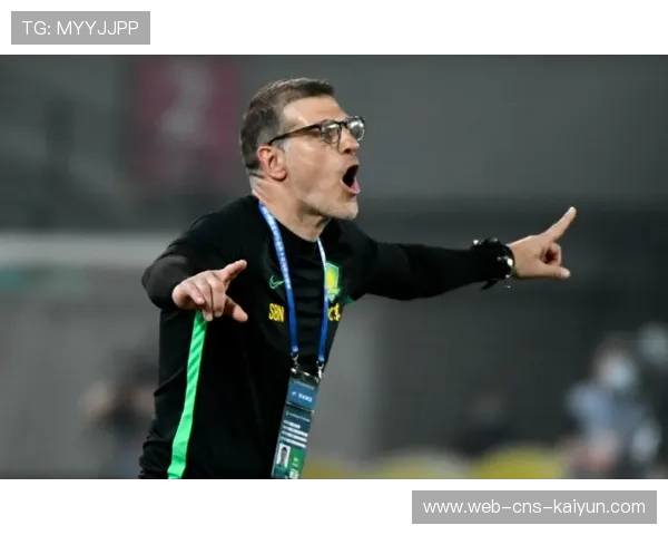 科莫升班马神话遇挑战,核心缺阵暴露阵容单薄问题