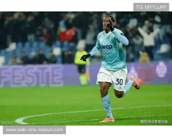 尤文图斯客场3-0完胜萨索洛，米雷蒂与戴维先后建功